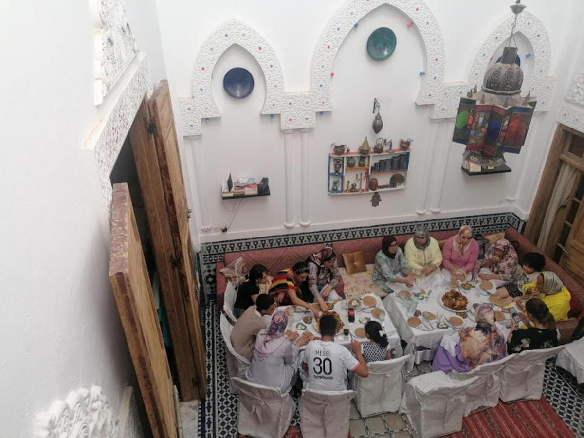 Sendis Dar Hostel Fes Exterior photo